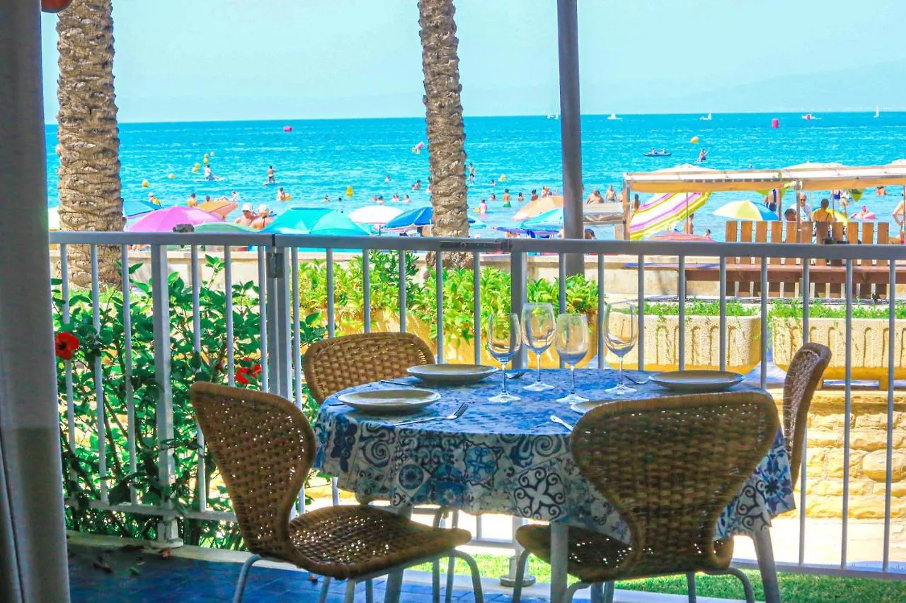 Litoral Costa Dorada - Bello Horizonte Only Families サロウ