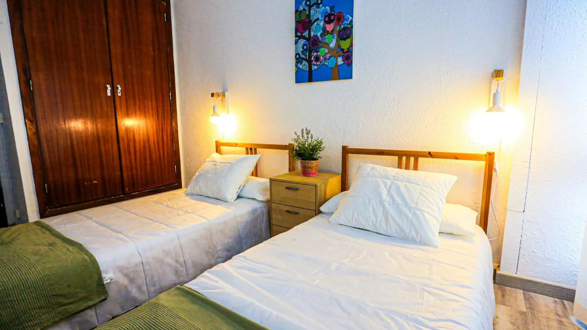 Litoral Costa Dorada - Bello Horizonte Only Families サロウ アパート