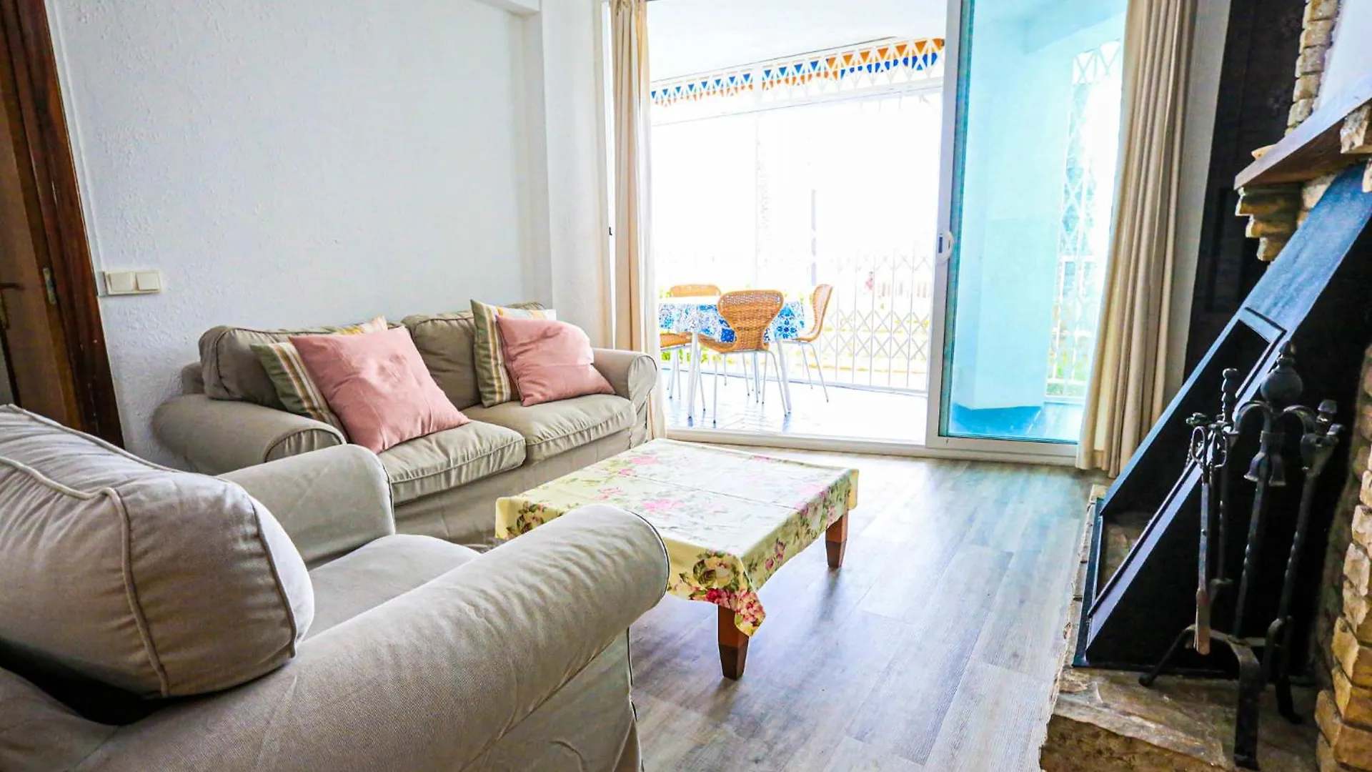 Litoral Costa Dorada - Bello Horizonte Only Families サロウ スペイン